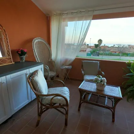 Domu Lughente 400 M Dal Mare *