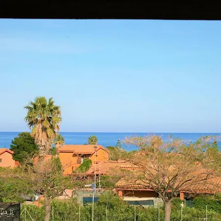 Nyaraló Domu Lughente 400 M Dal Mare