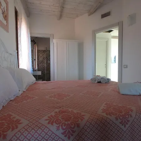 Nyaraló Domu Lughente 400 M Dal Mare