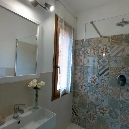 Nyaraló Domu Lughente 400 M Dal Mare *